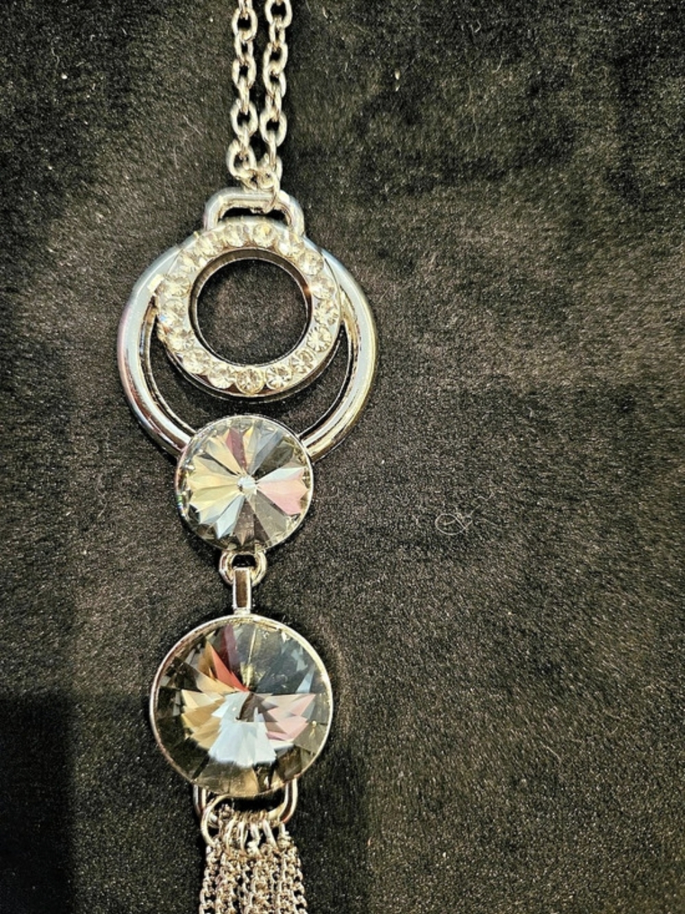 Paparazzi Crystal Pendant Necklace in Silver